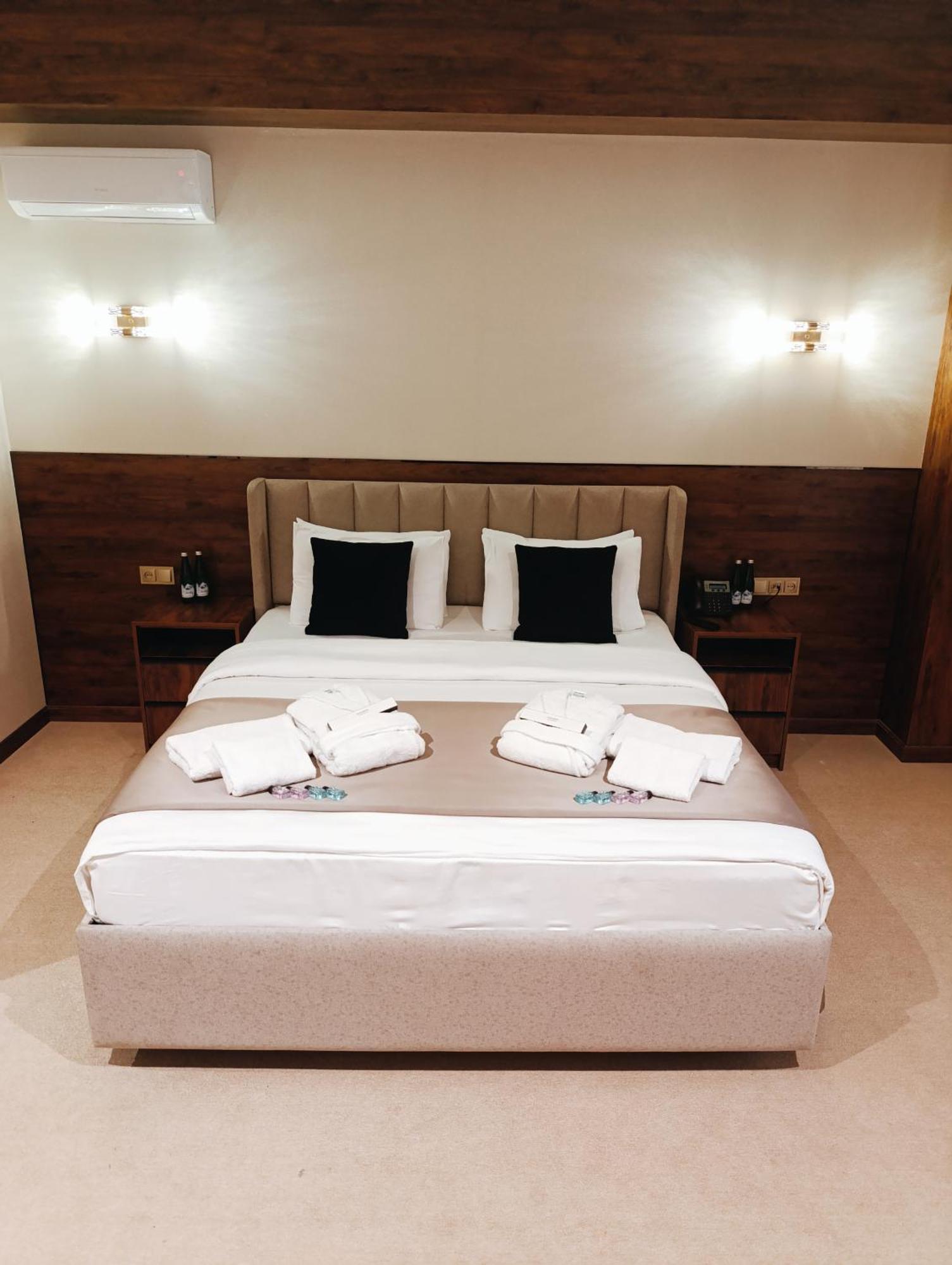 Grand Karavan Hotel Taskent Exterior foto
